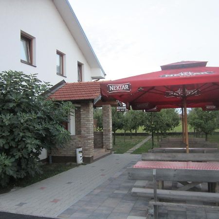 Pansion Laktaši Hostel Bagian luar foto