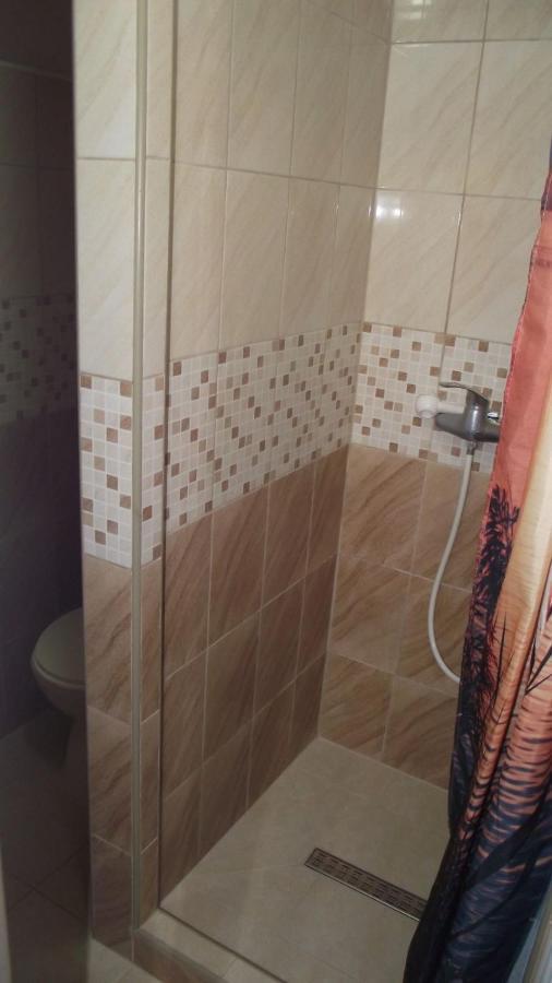 Pansion Laktaši Hostel Bagian luar foto
