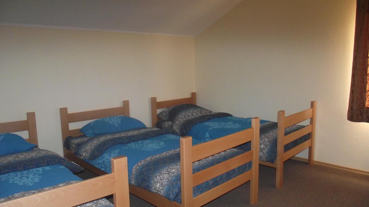 Pansion Laktaši Hostel Bagian luar foto